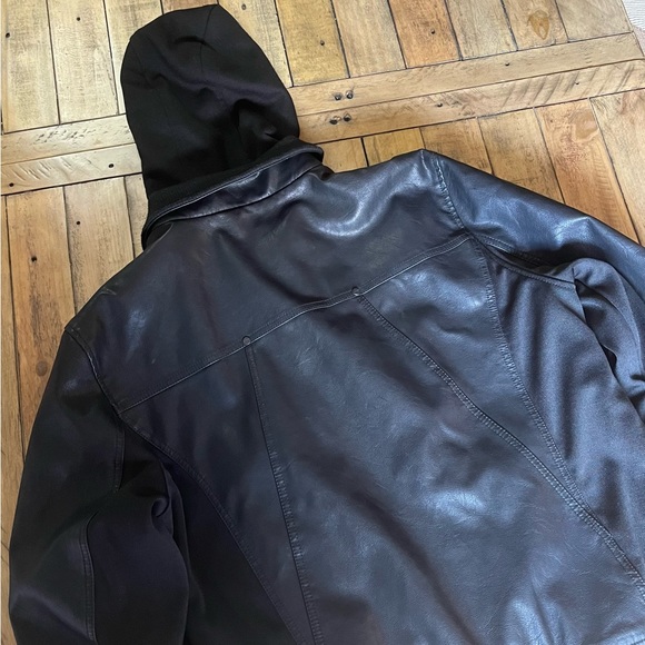 GUESS Motorcycle Jacket -Faux-Leather Detachable-Hood Size Large Men’s - Picture 3 of 15